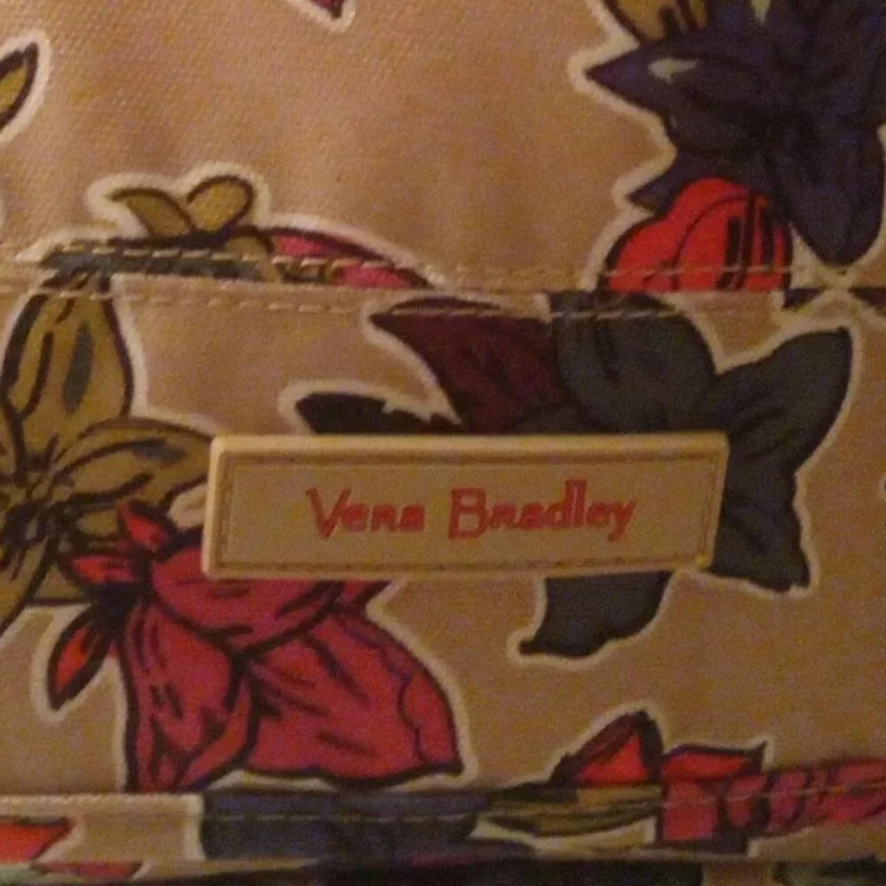 NWOT Vera Bradley Floral Messenger / Laptop Bag